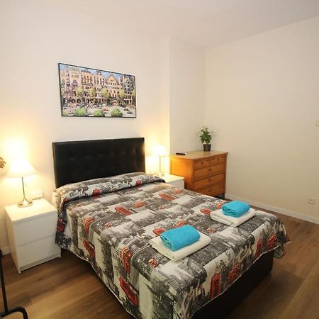 Urgel Habitaciones Barcelona Exteriör bild