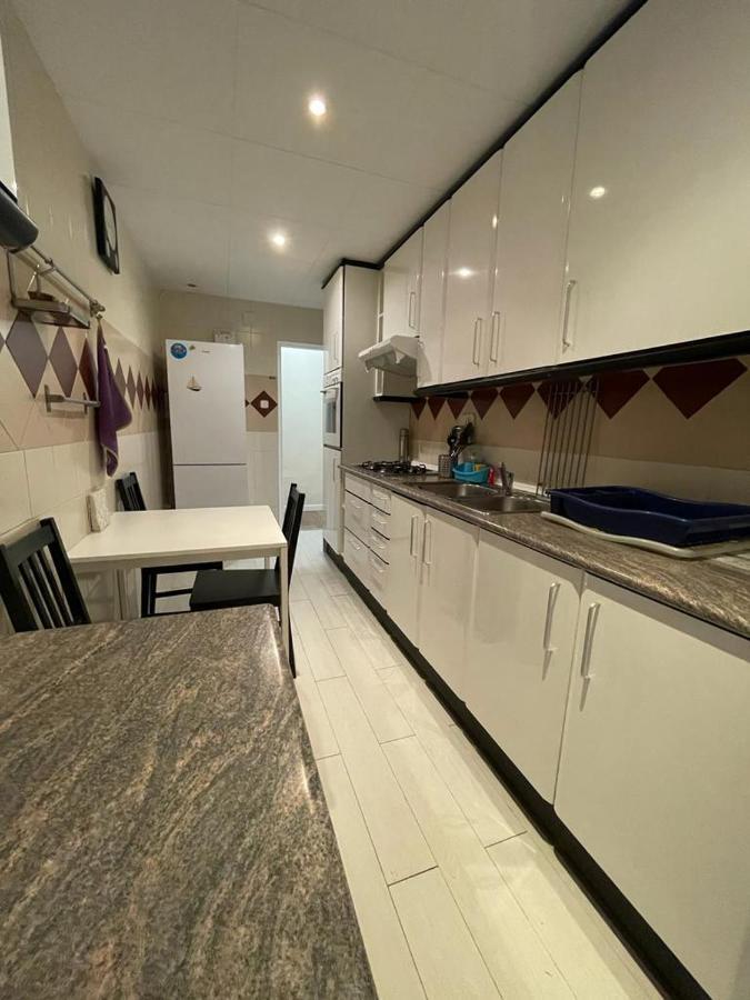 Urgel Habitaciones Barcelona Exteriör bild