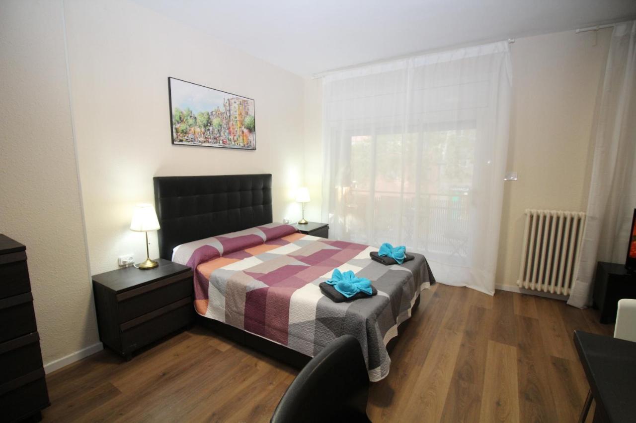 Urgel Habitaciones Barcelona Exteriör bild